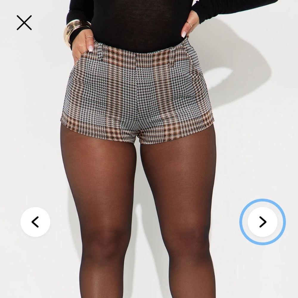 Sheer Black Plus-Size Tights - Classic Coverage